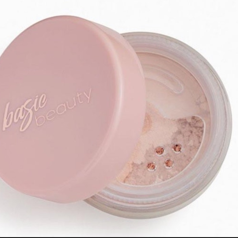 BASIC BEAUTY Translucent Setting Powder - Picture 2 of 10